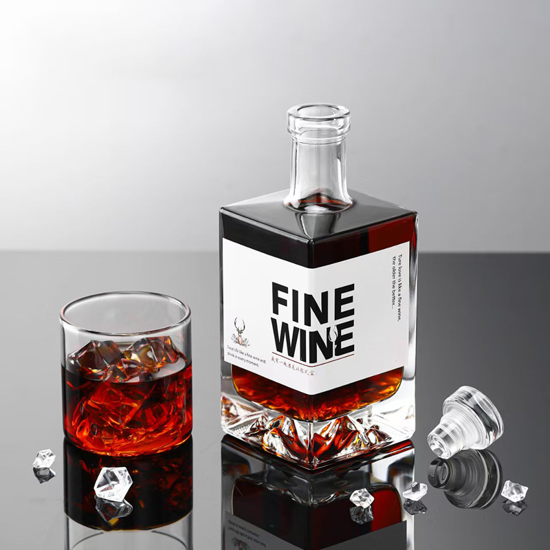 方款威士忌酒瓶1 Square whiskey bottle (6)
